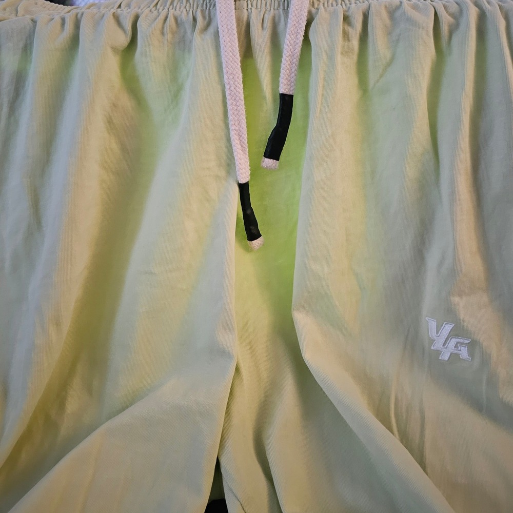 YOUNGLA Men's Light Green Pump Cover Sweatpants Joggers‎ Embroidered Logo Medium - Picture 3 of 6